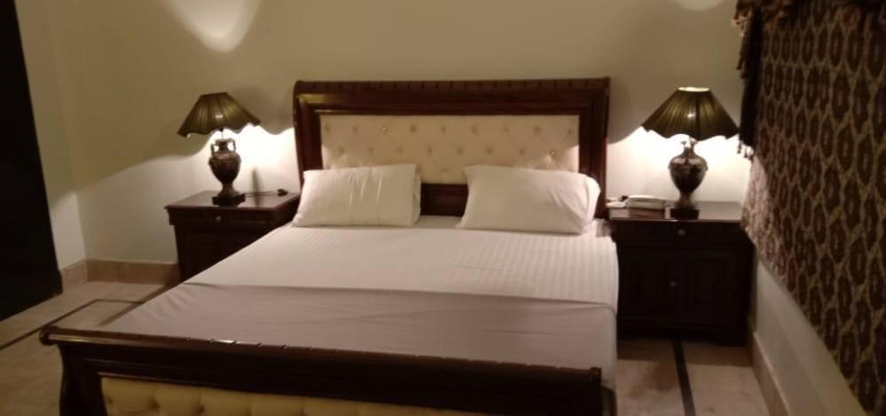 The Royal Palace Guest House Hyderabad Exterior photo
